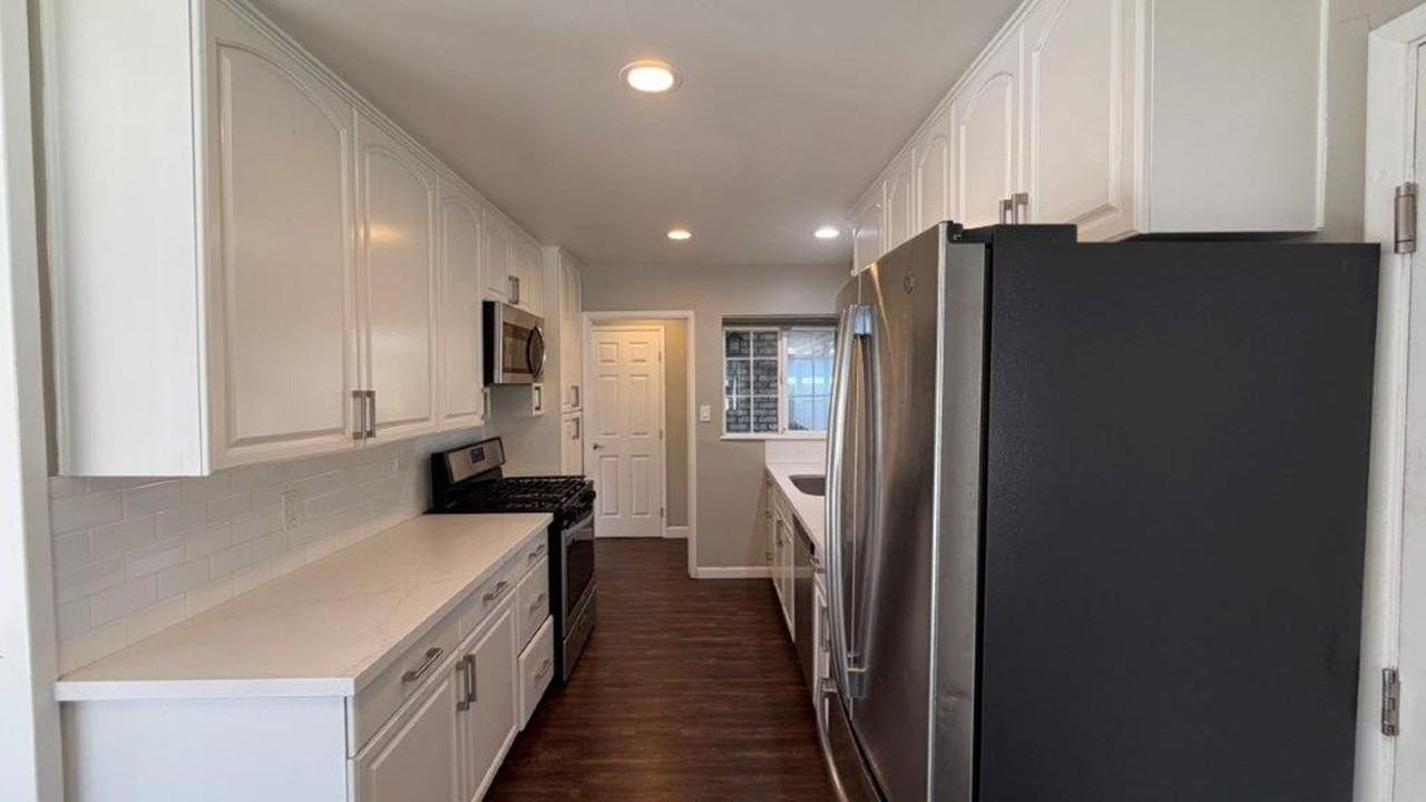 3042 Wildwood Dr - Photo 6 of 25