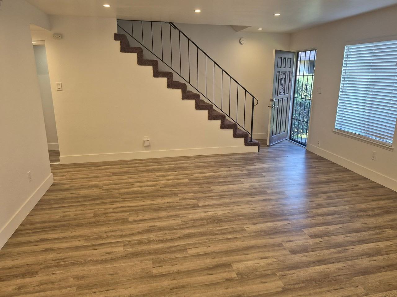 6054 Via Casitas - Photo 3 of 17