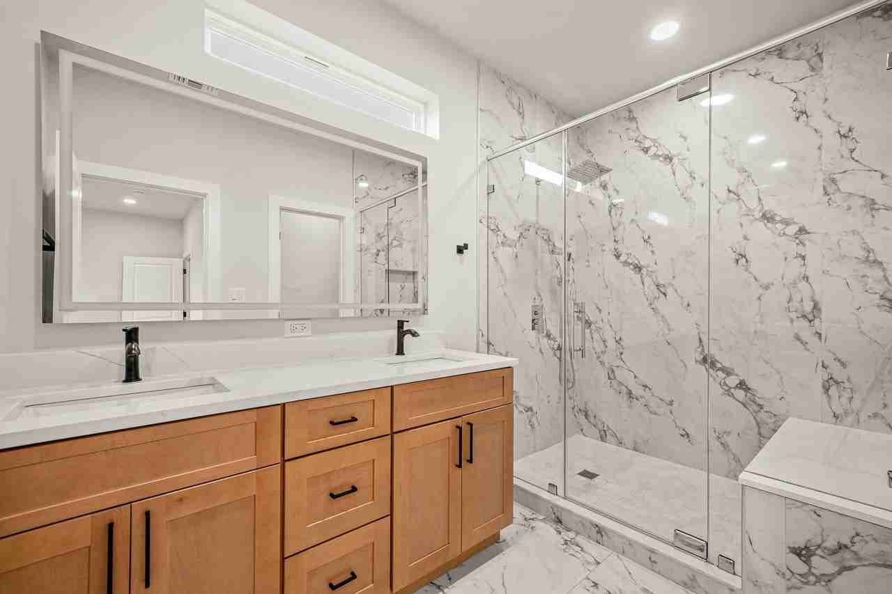 110 Saratoga Dr - Photo 3 of 27