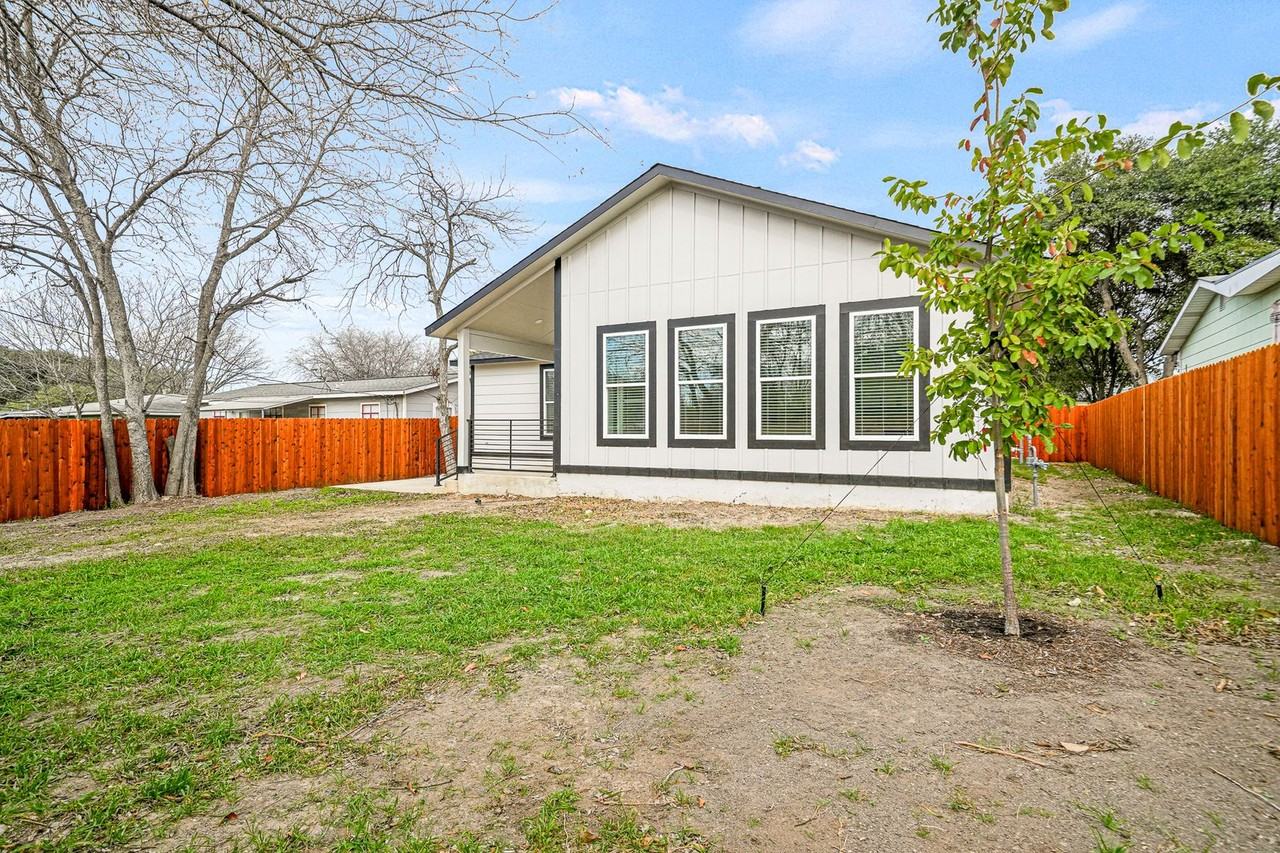 110 Saratoga Dr - Photo 4 of 27