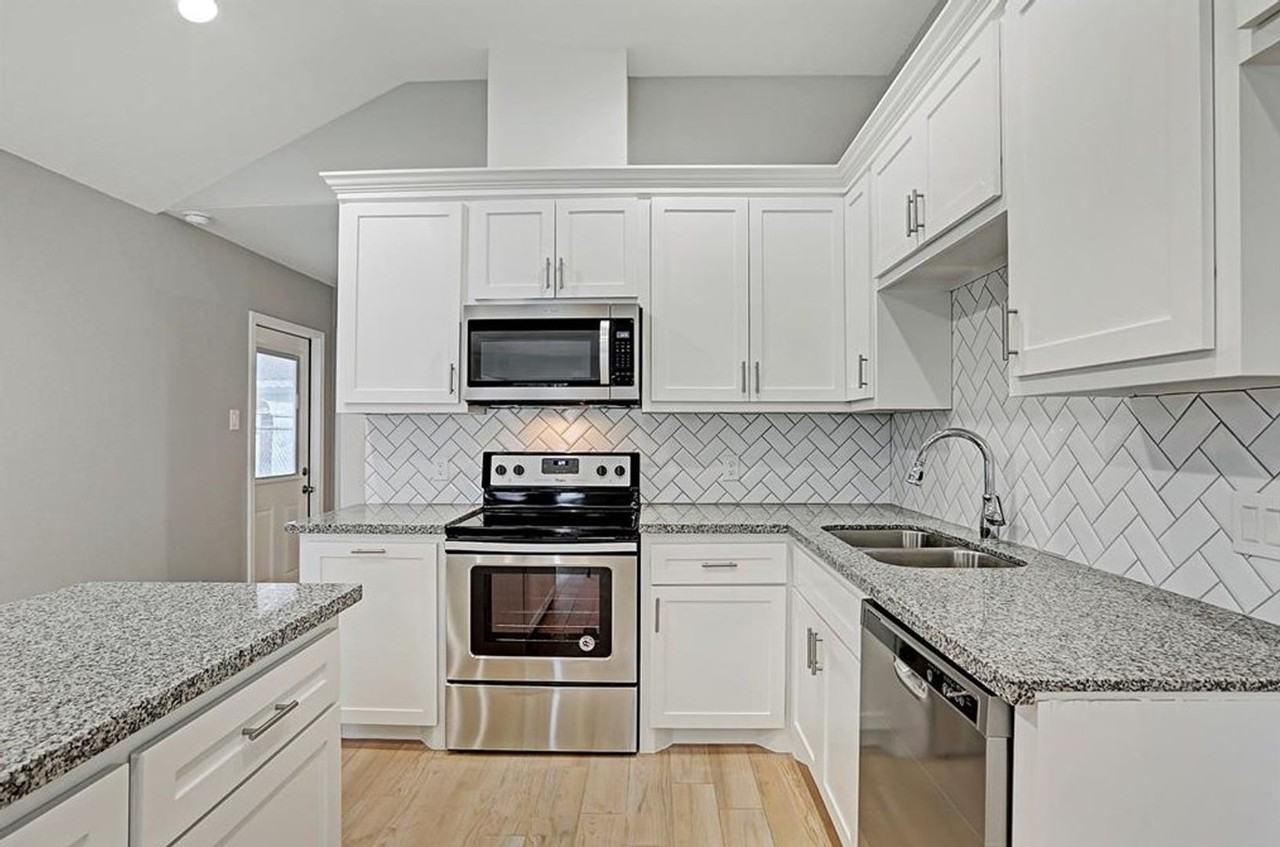 5217 Sherman St - Photo 5 of 18