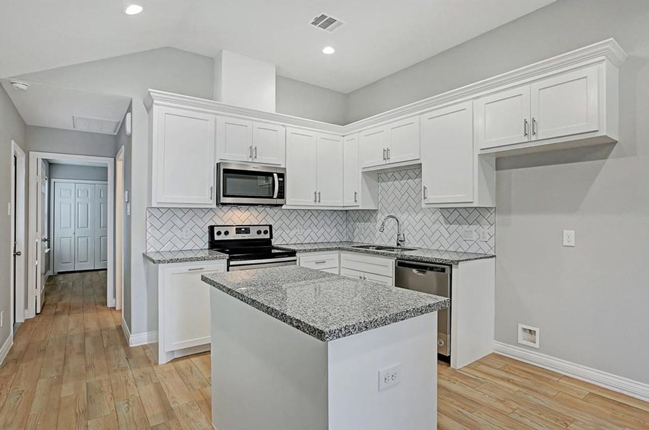 5217 Sherman St - Photo 7 of 18