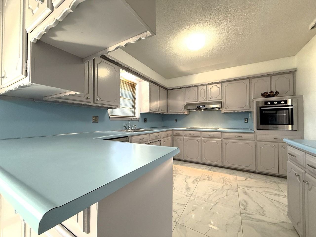 5005 Colfax Pl - Photo 7 of 26