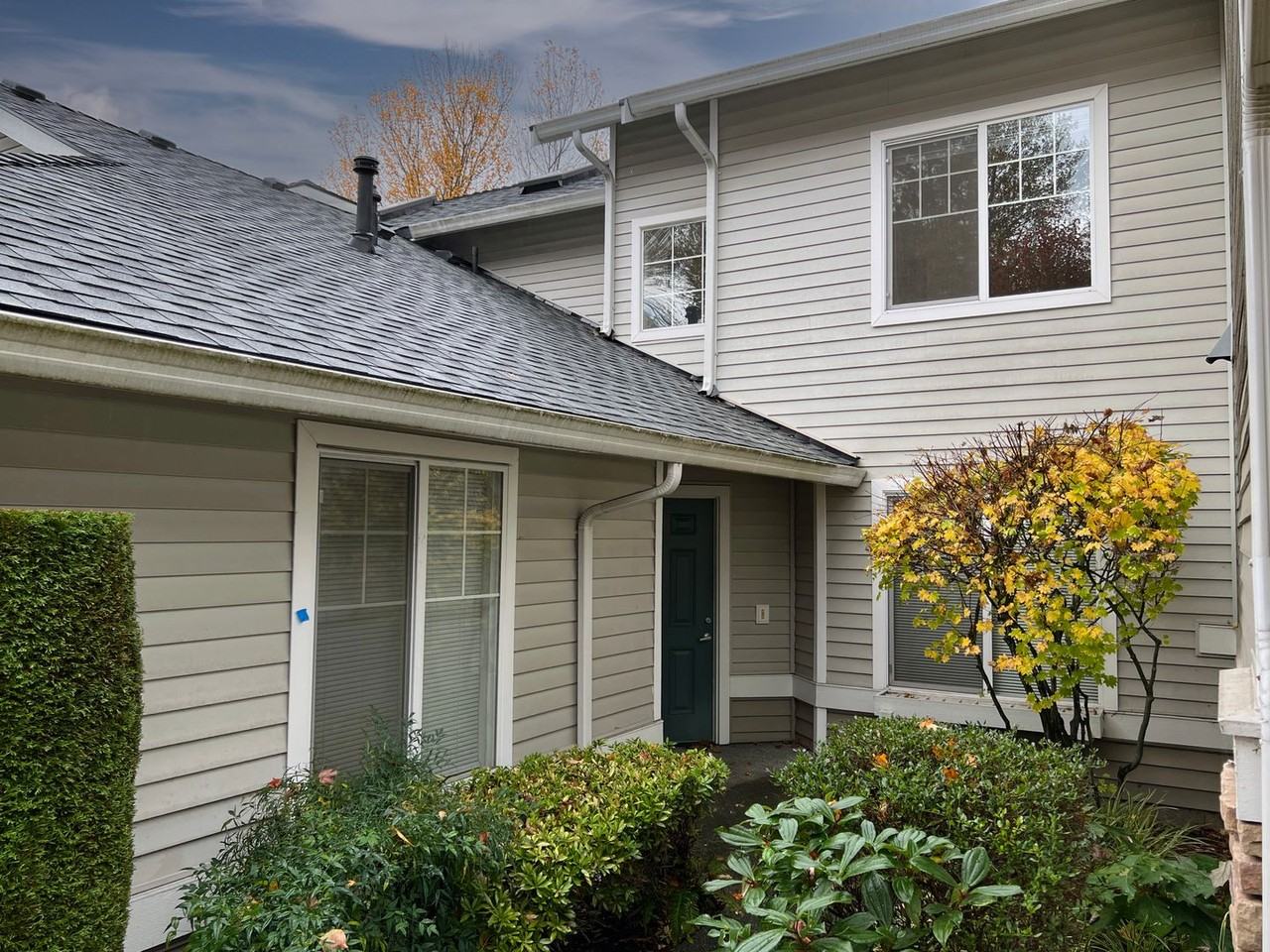 22426 43rd Ave S - Photo 5 of 42