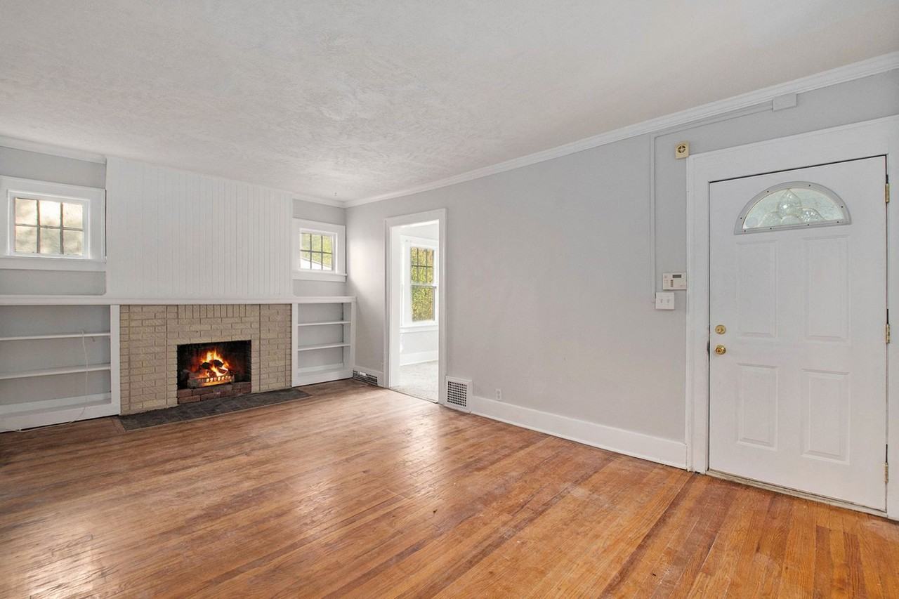 4860 Cuming St - Photo 2 of 14