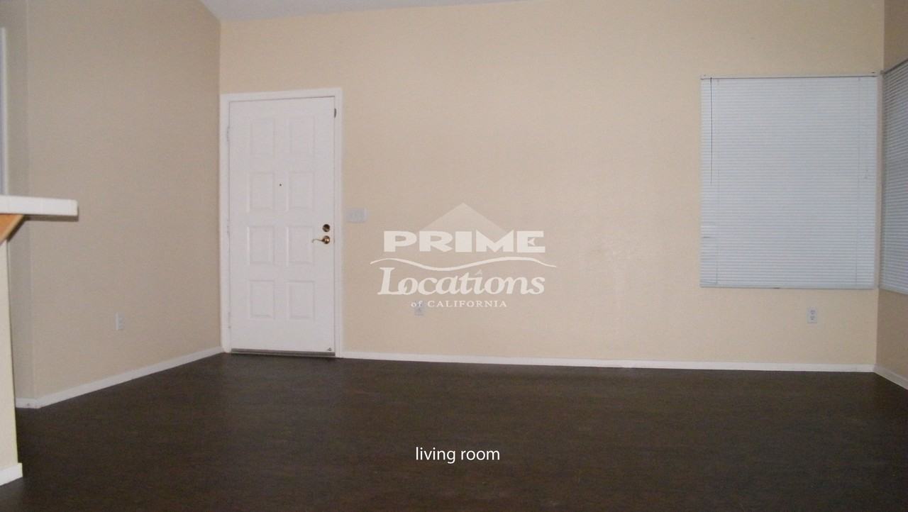 2204 Zephyr Cv - Photo 2 of 8