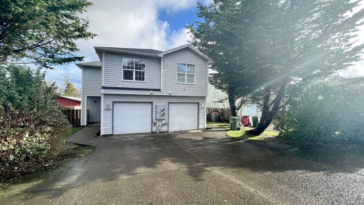 1536 S Main Ave - Photo 2 of 13