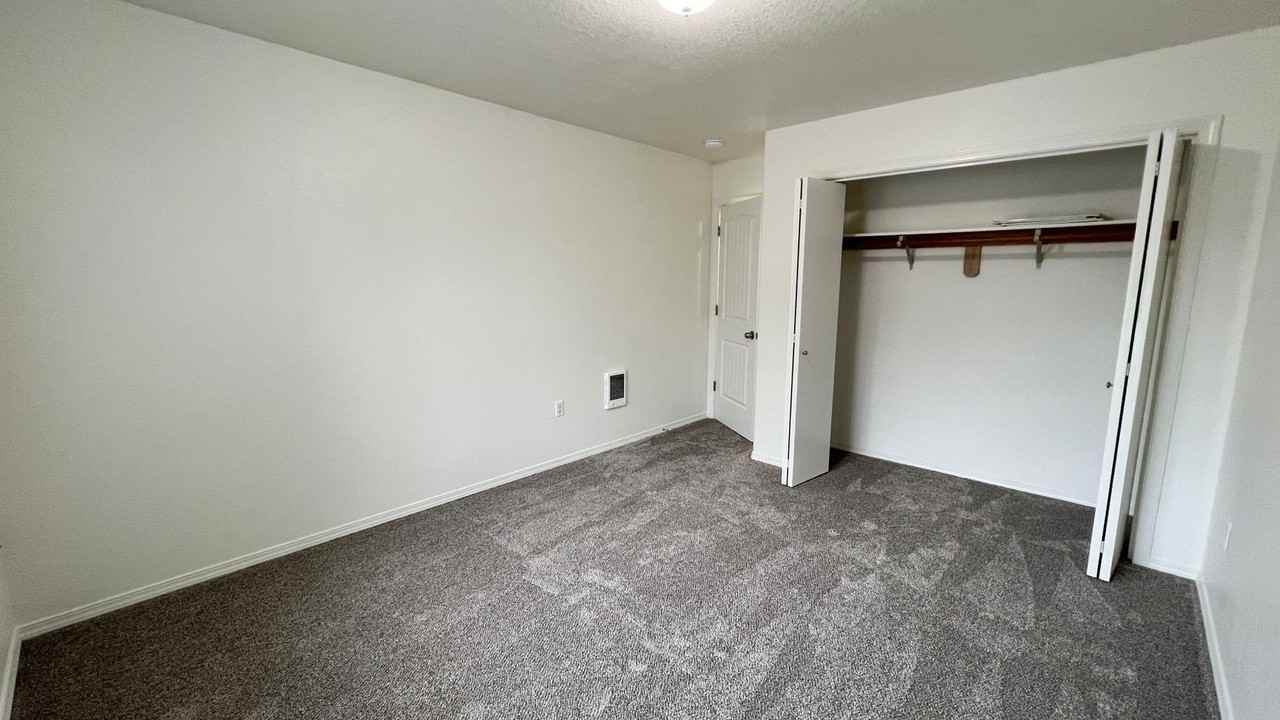 1536 S Main Ave - Photo 7 of 13