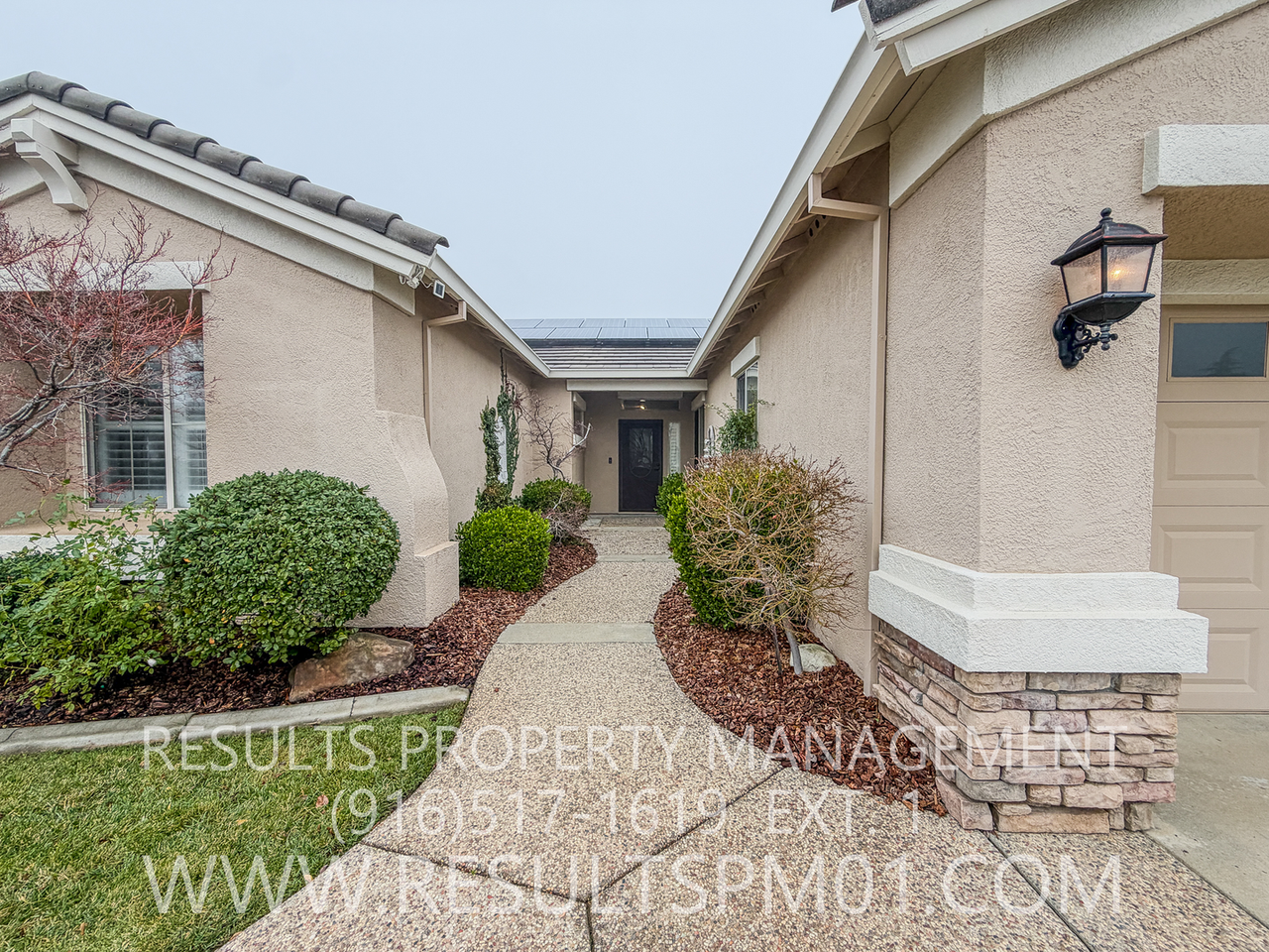 524 Northfield Ln - Photo 4 of 36