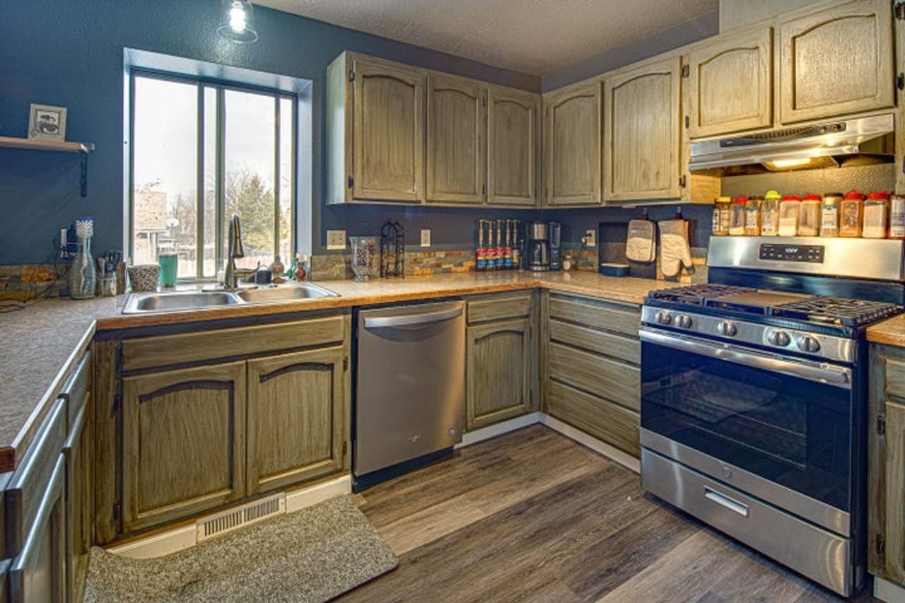 1154 Ne Ulysses Dr - Photo 7 of 47