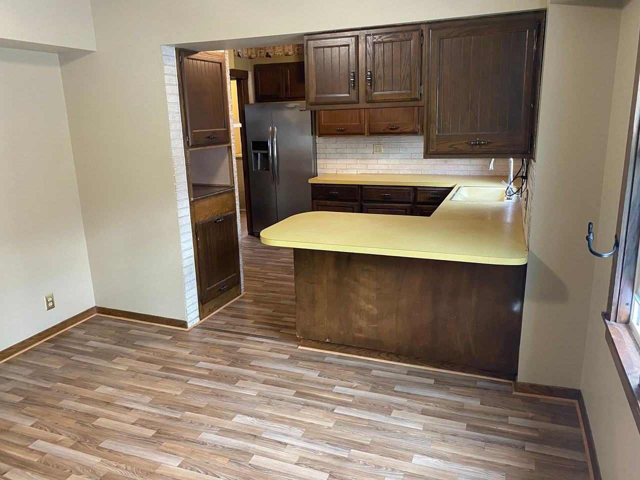 1505 Hillcrest St - Photo 6 of 19