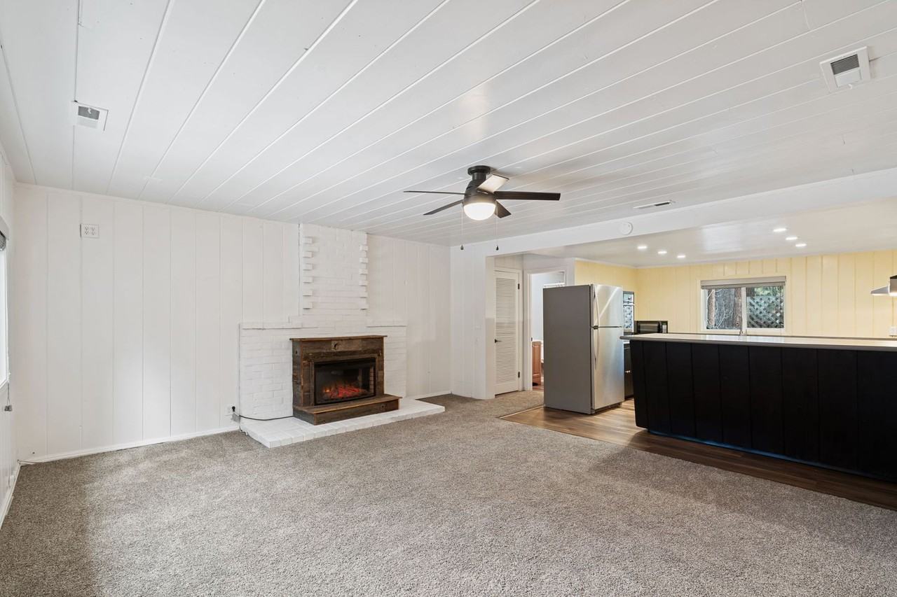 2224 Helen Ave #B - Photo 3 of 19