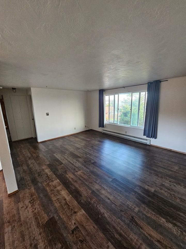 2801 Virginia Ave - Photo 3 of 16