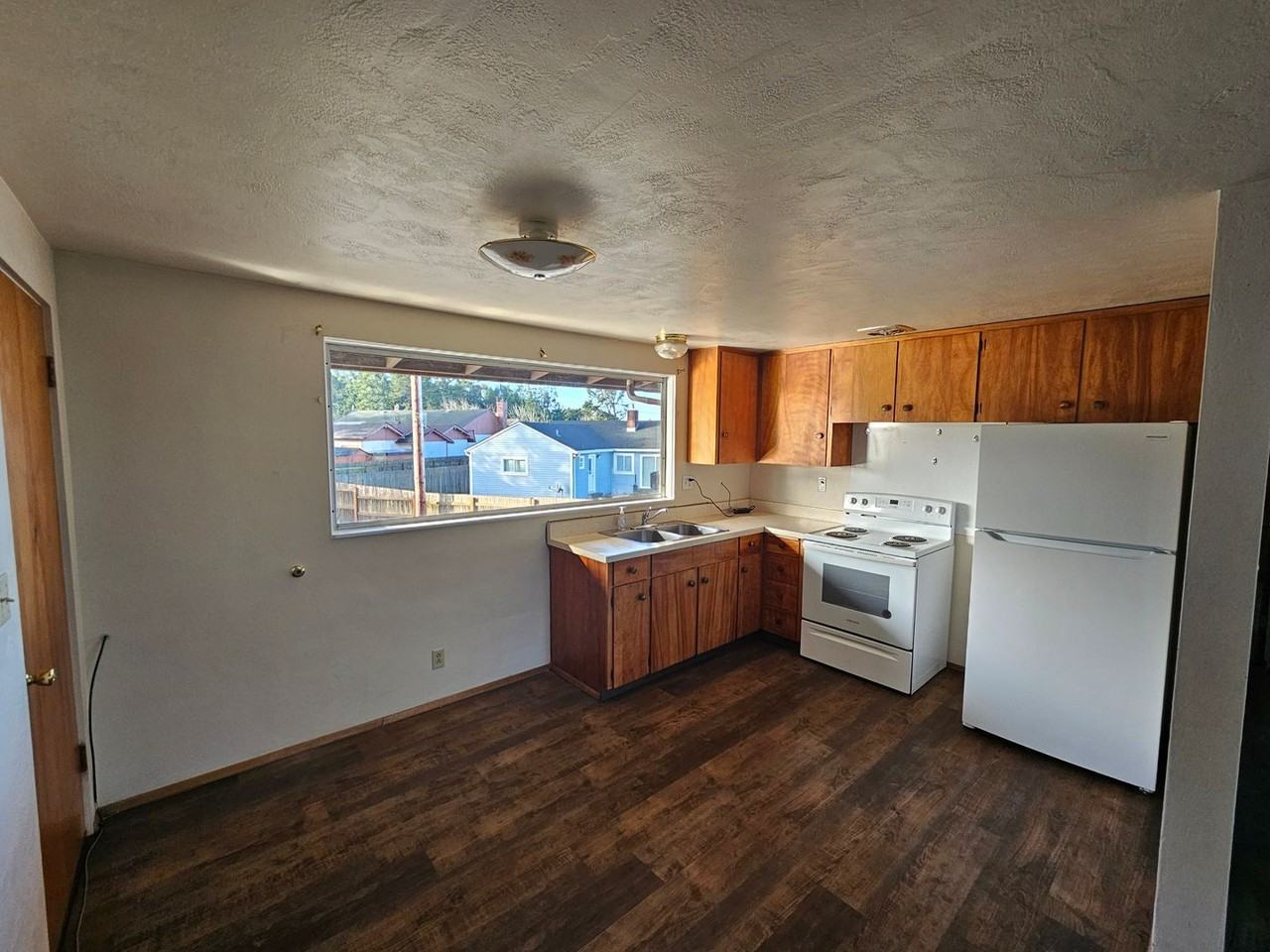 2801 Virginia Ave - Photo 5 of 16