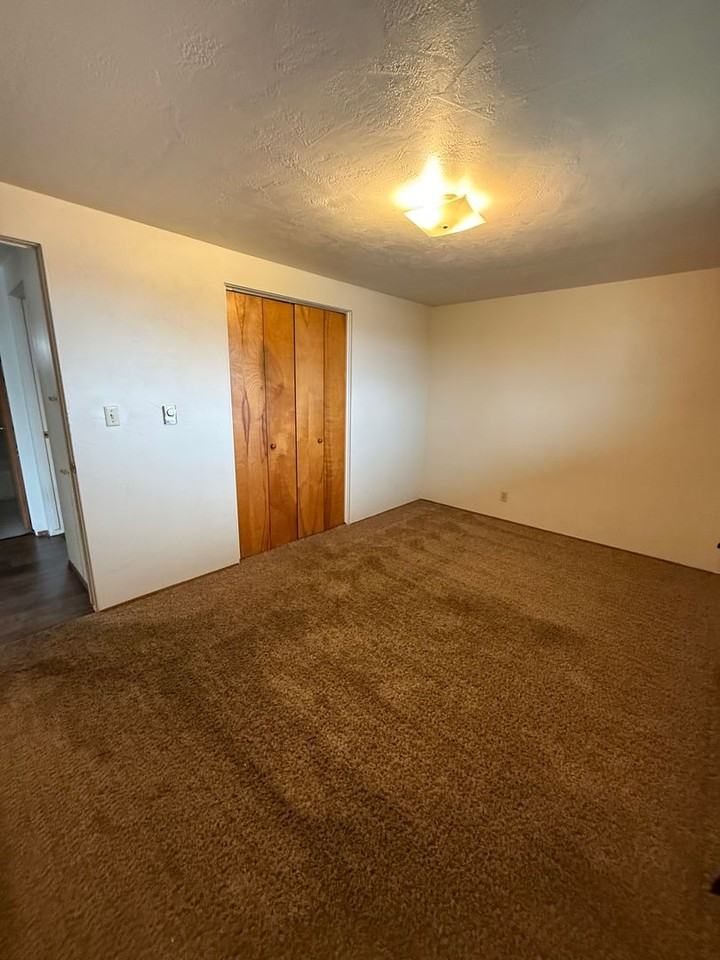 2801 Virginia Ave - Photo 6 of 16