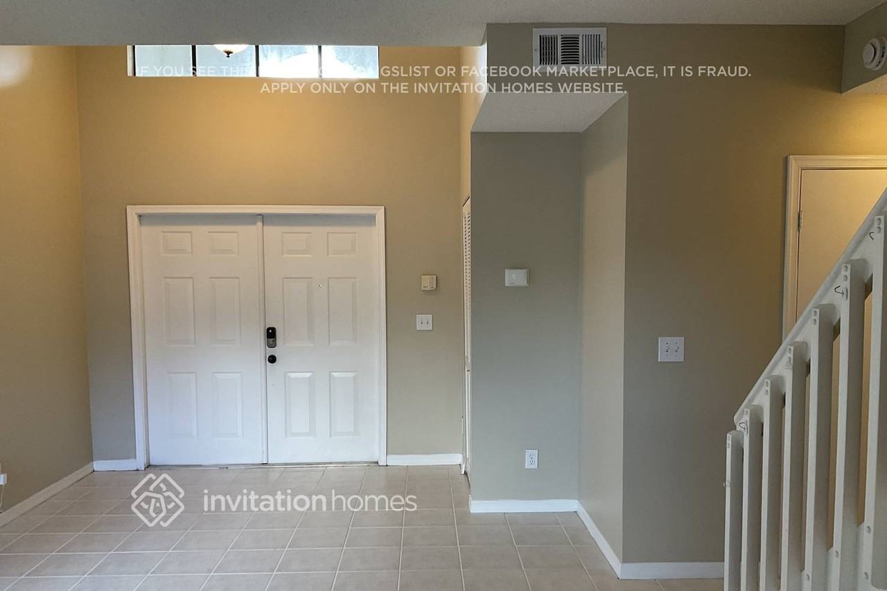 11249 Nw 34th Pl - Photo 2 of 13