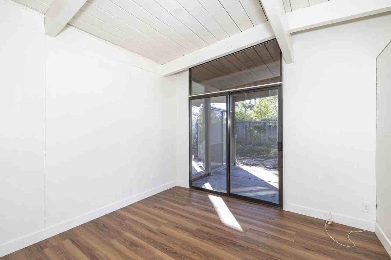 65 Roosevelt Cir - Photo 7 of 13