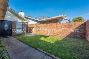 211 Indian Oaks Dr - Photo 1 of 1