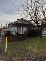 402 W Kenneth Ave - Photo 1 of 1