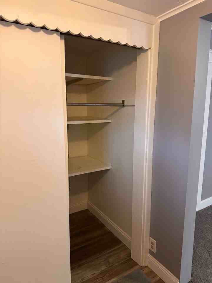 402 W Kenneth Ave - Photo 2 of 10