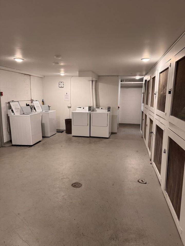 Reis St - Photo 2 of 19