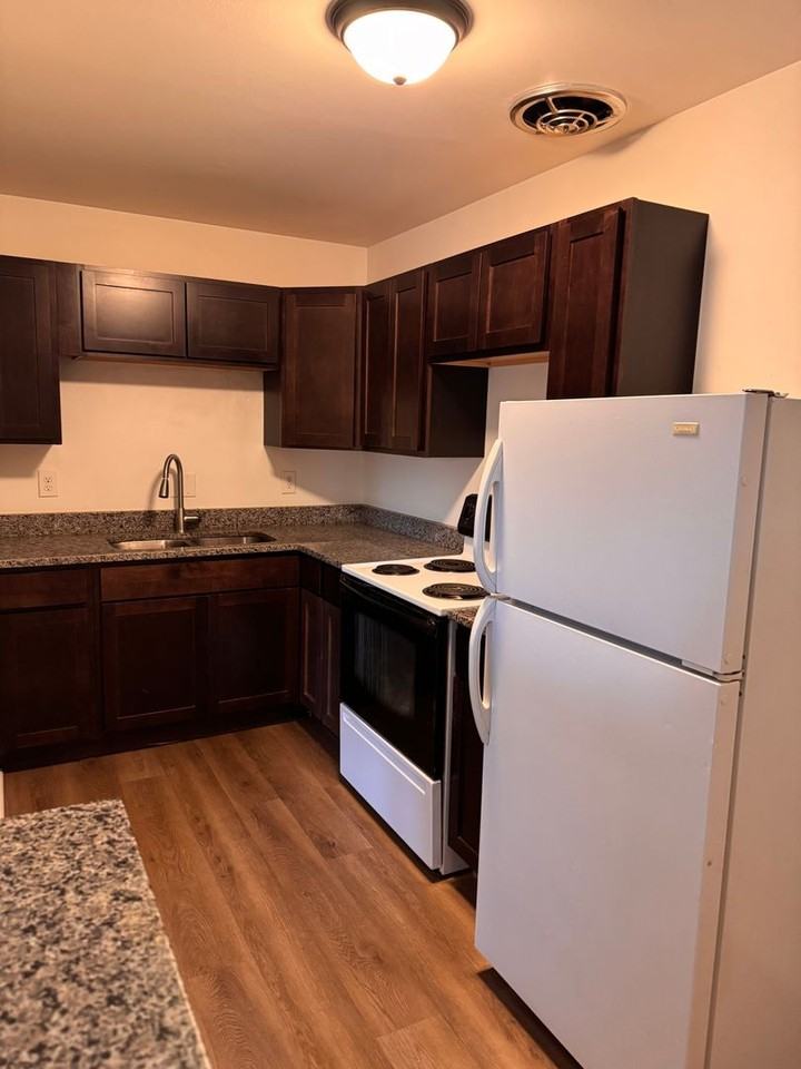 Reis St - Photo 6 of 19