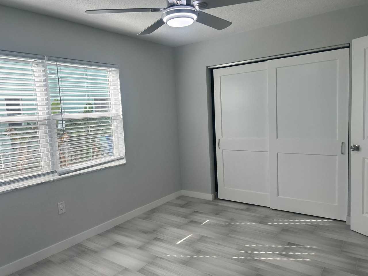 129 104th Ave #101 - Photo 5 of 28