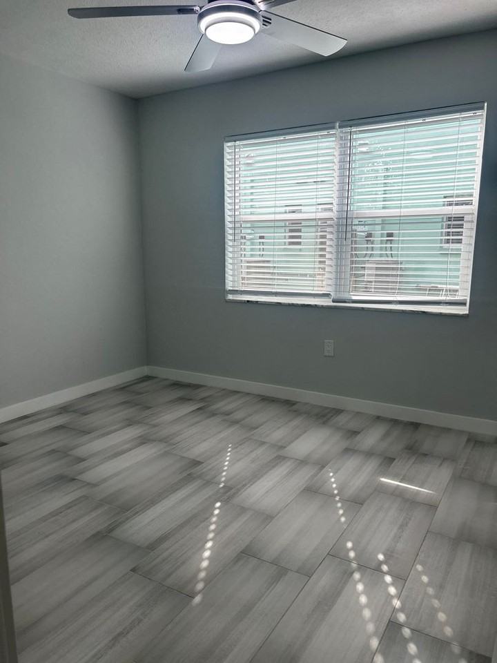 129 104th Ave #101 - Photo 7 of 28