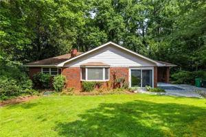 featured image of 1102 Rogeretta Dr Ne