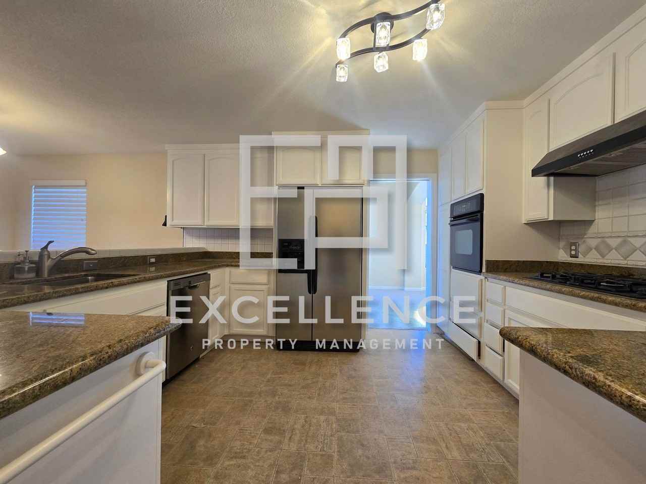 498 Via Sorrento - Photo 5 of 25