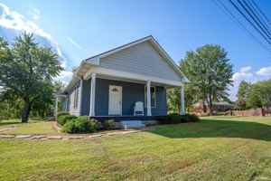 featured image of 6100 Oak Hill Rd