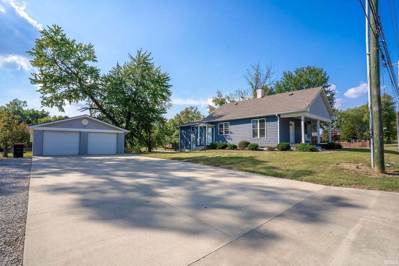 6100 Oak Hill Rd - Photo 2 of 20