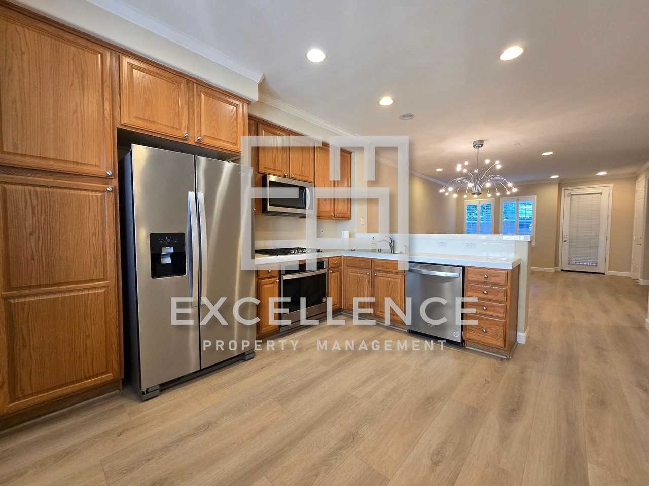 617 Adeline Ave - Photo 2 of 14