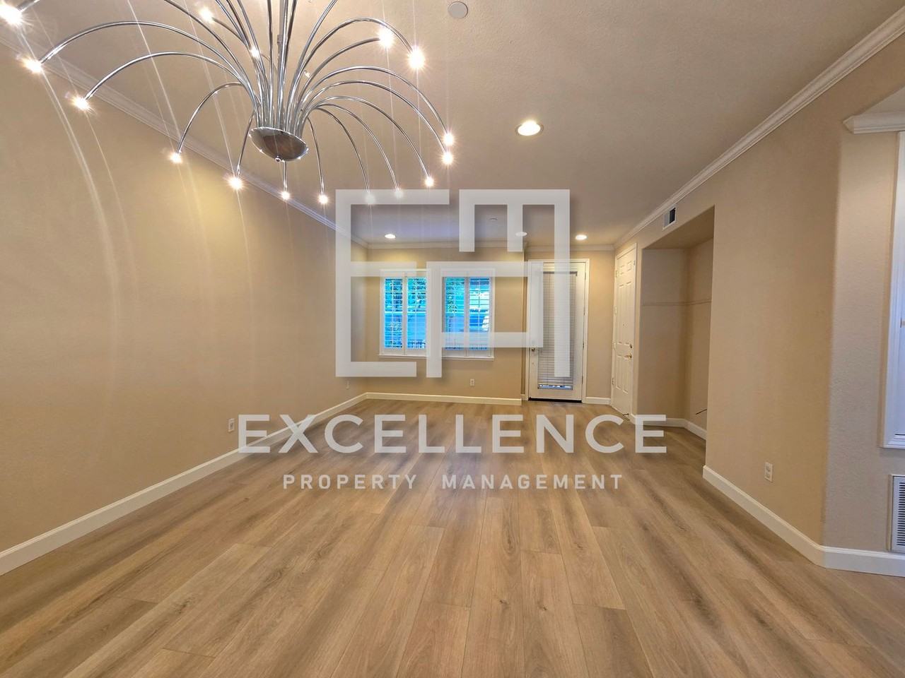 617 Adeline Ave - Photo 5 of 14