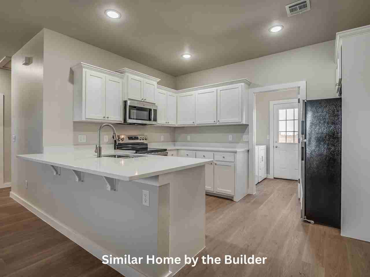 106 Sterling Dr - Photo 4 of 40