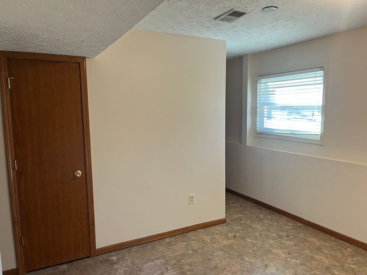 3003 Sullivan St - Photo 7 of 18