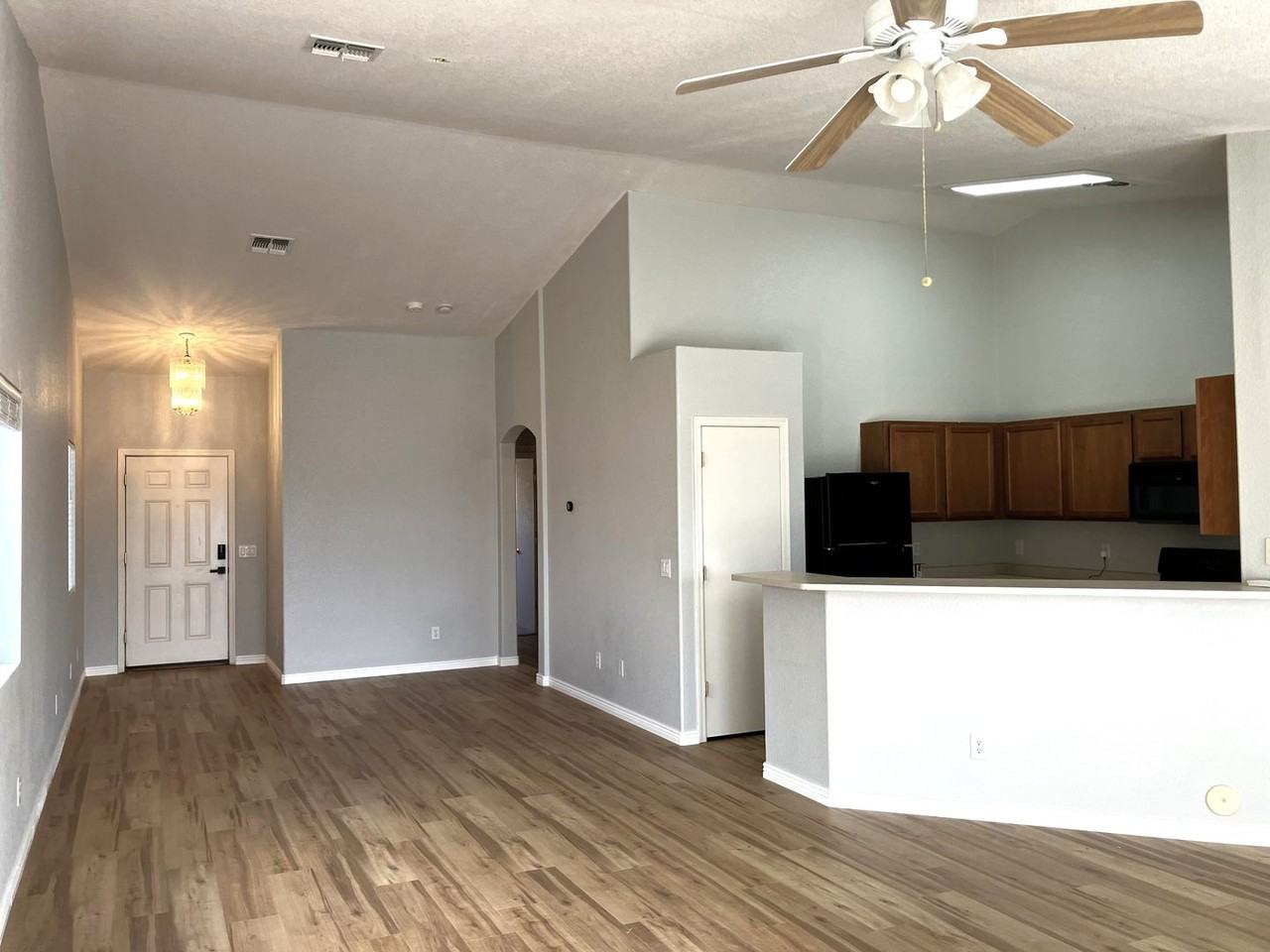 40652 N Scott Way - Photo 3 of 13