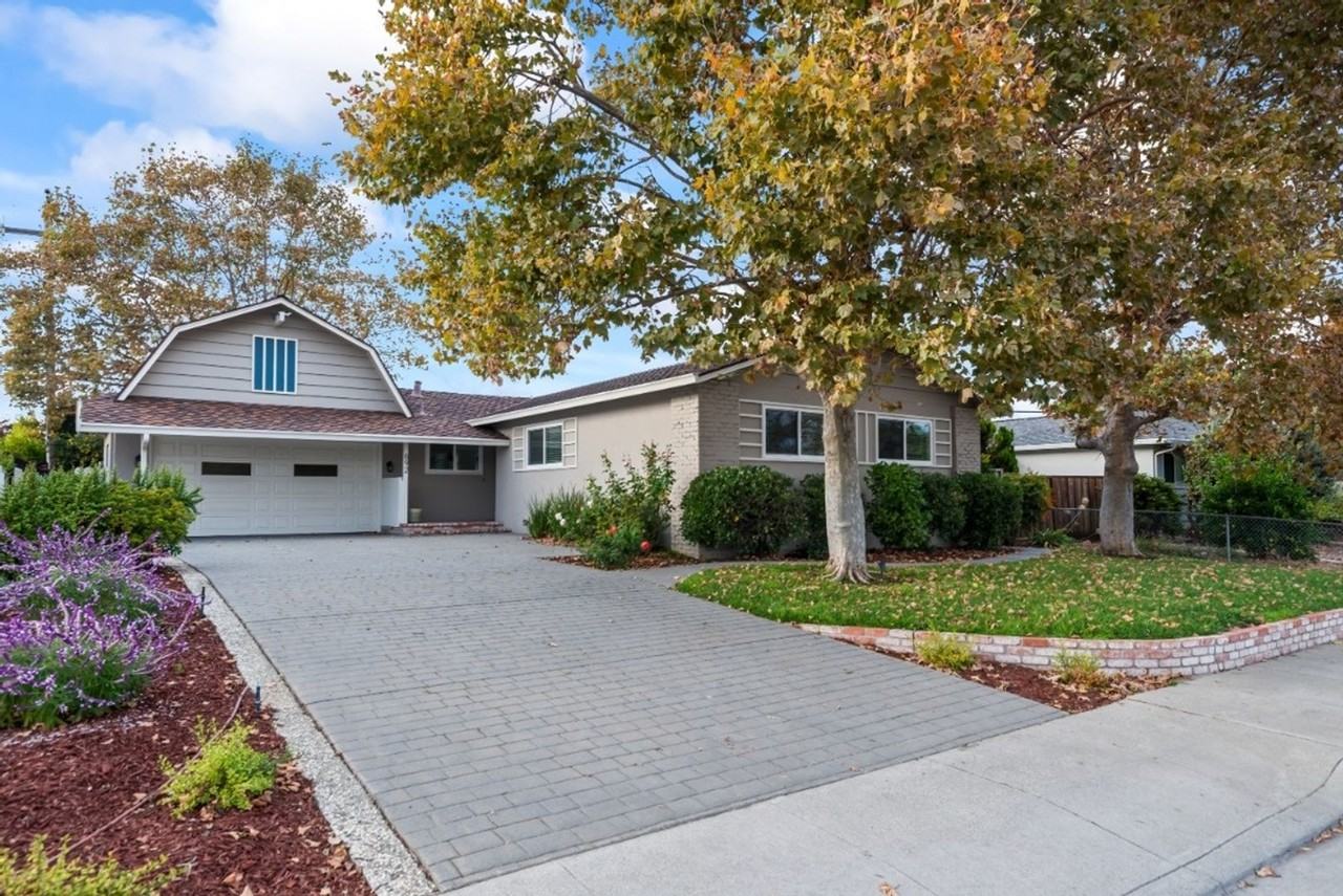 692 Pomeroy Ave - Photo 2 of 28