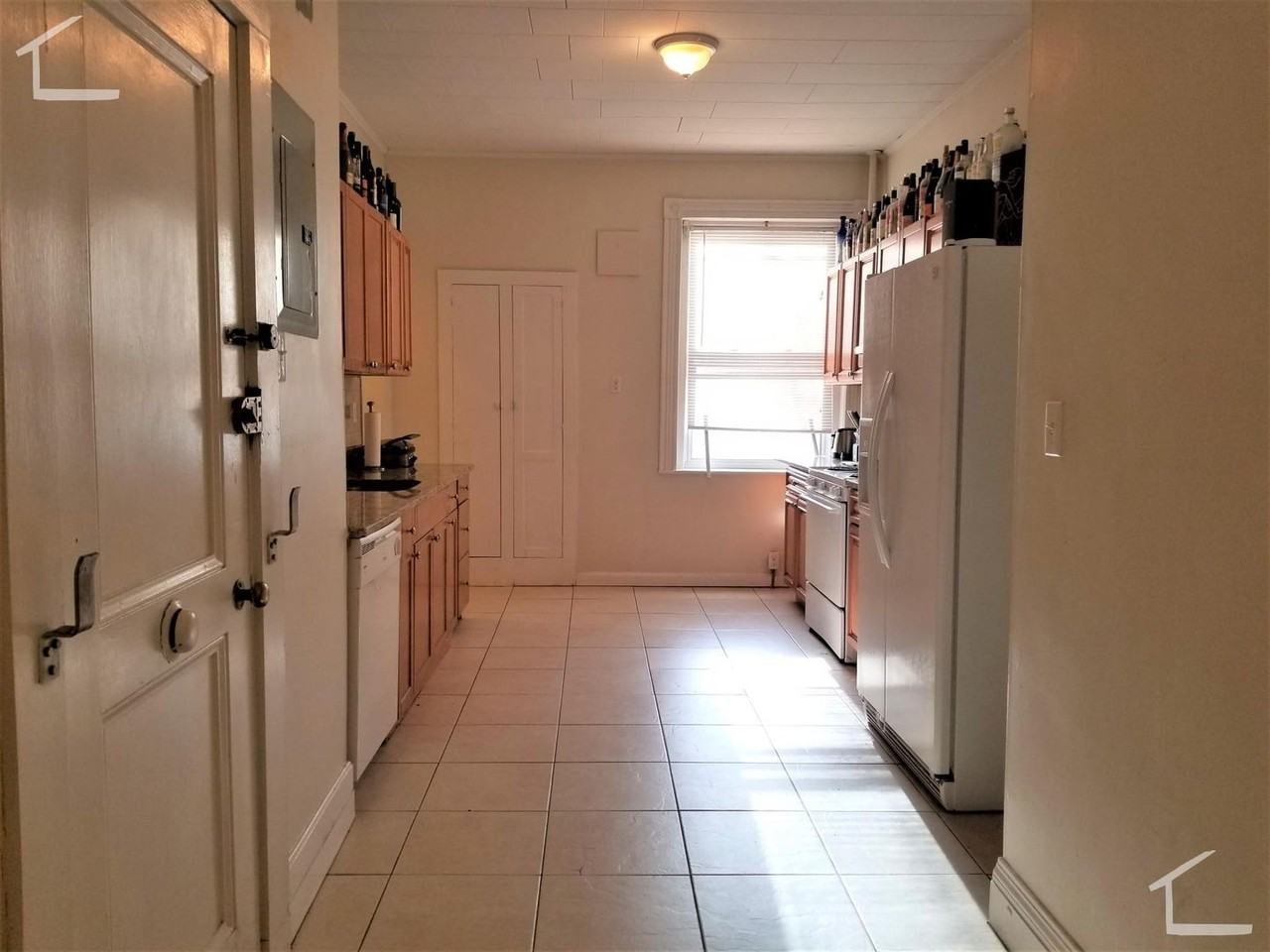 18 Euston St - Photo 3 of 12