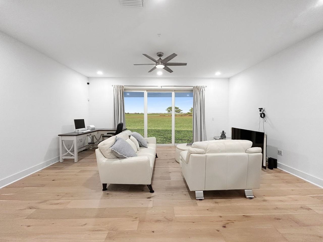 9922 Key Haven Rd - Photo 6 of 23