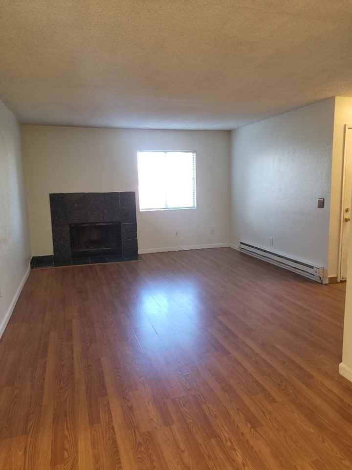 2410 Tripp Dr #17 - Photo 7 of 16