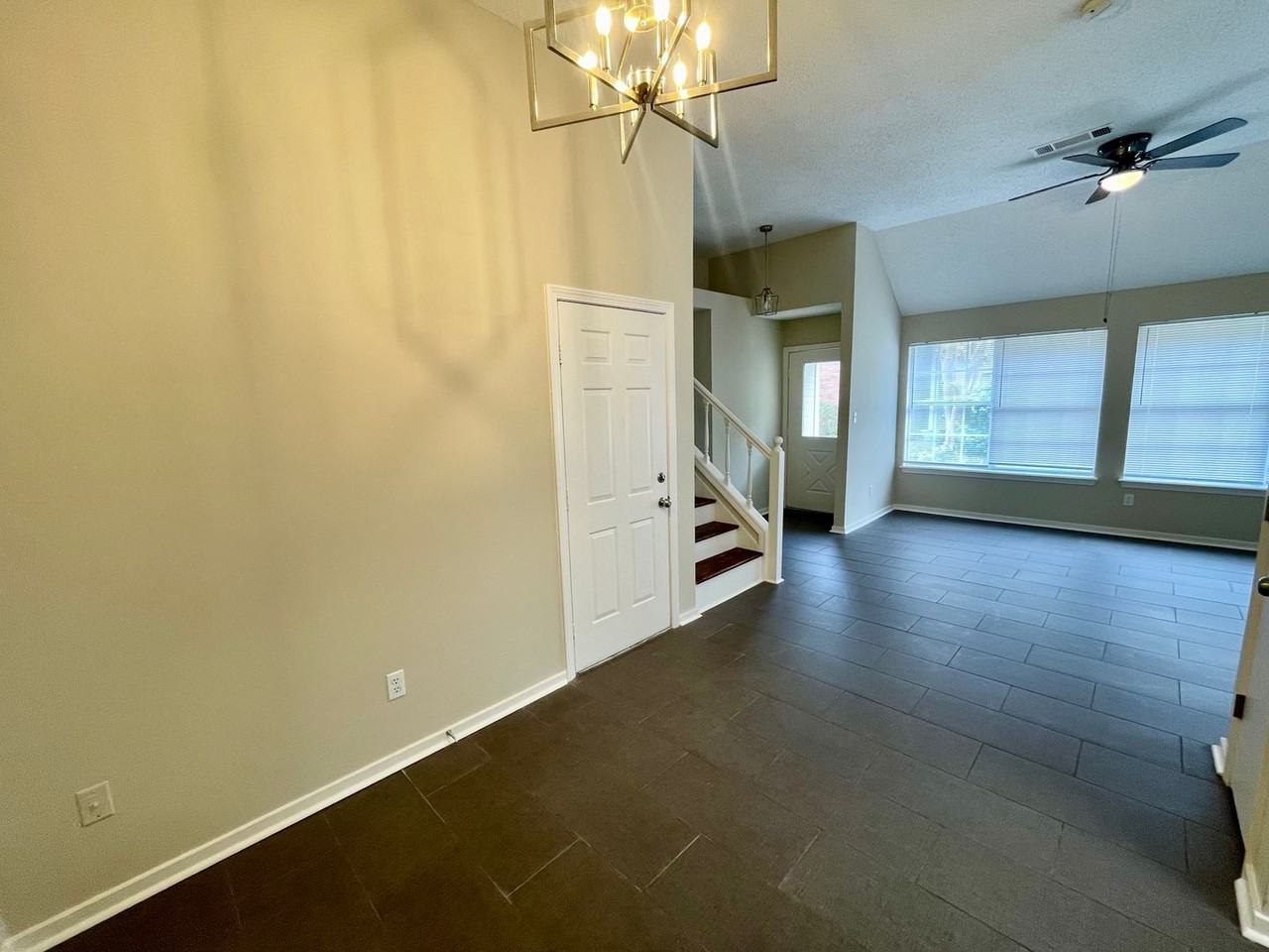 810 Harbor Bend Dr - Photo 6 of 17