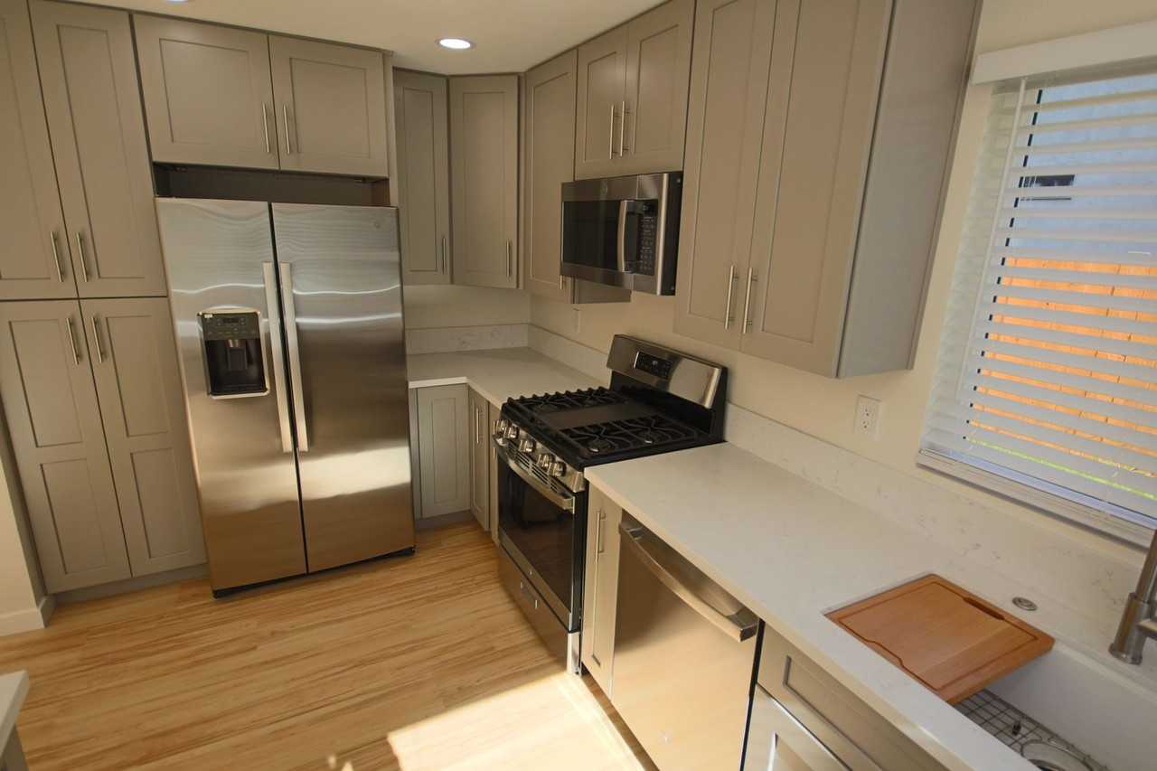 9125 Outinda St - Photo 6 of 26