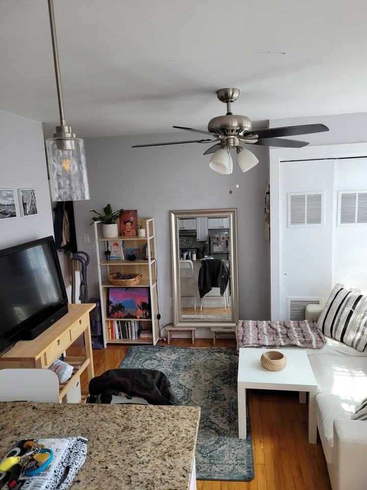 228FLEET Street - Photo 2 of 20