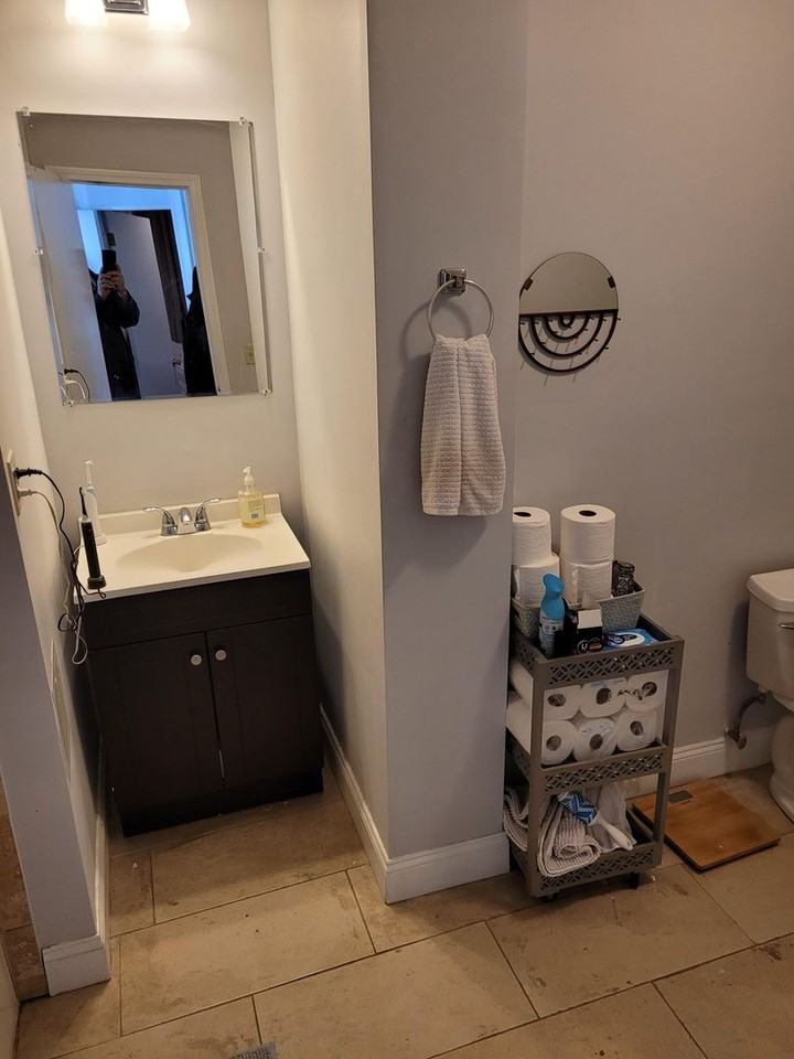 228FLEET Street - Photo 4 of 20