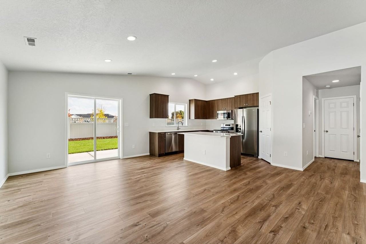 216 Idalou Way - Photo 5 of 21