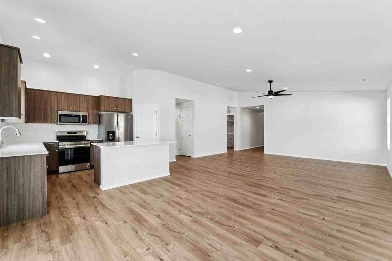 216 Idalou Way - Photo 6 of 21