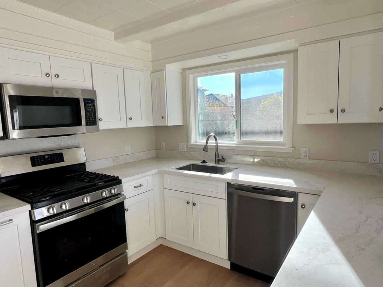 1684 S Norfolk St - Photo 3 of 18