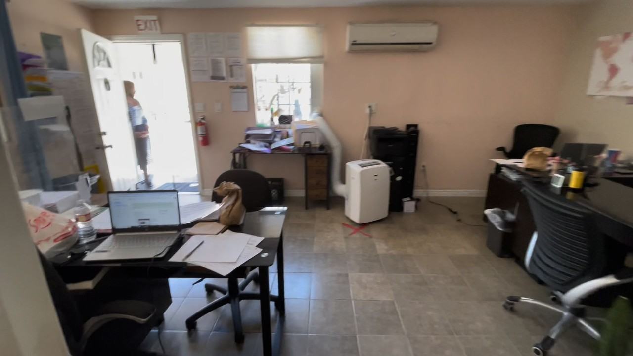 930B W North St - Photo 3 of 9