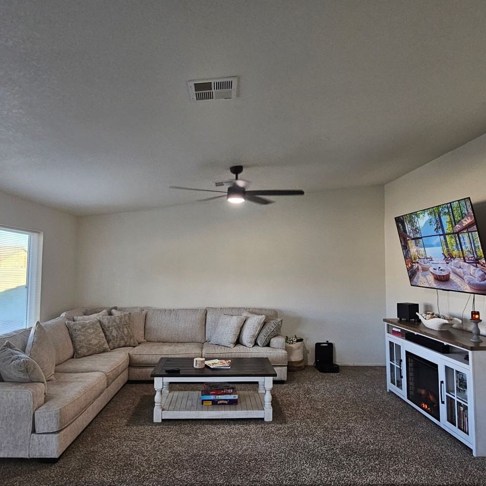 7718 E 43rd Ln - Photo 2 of 27